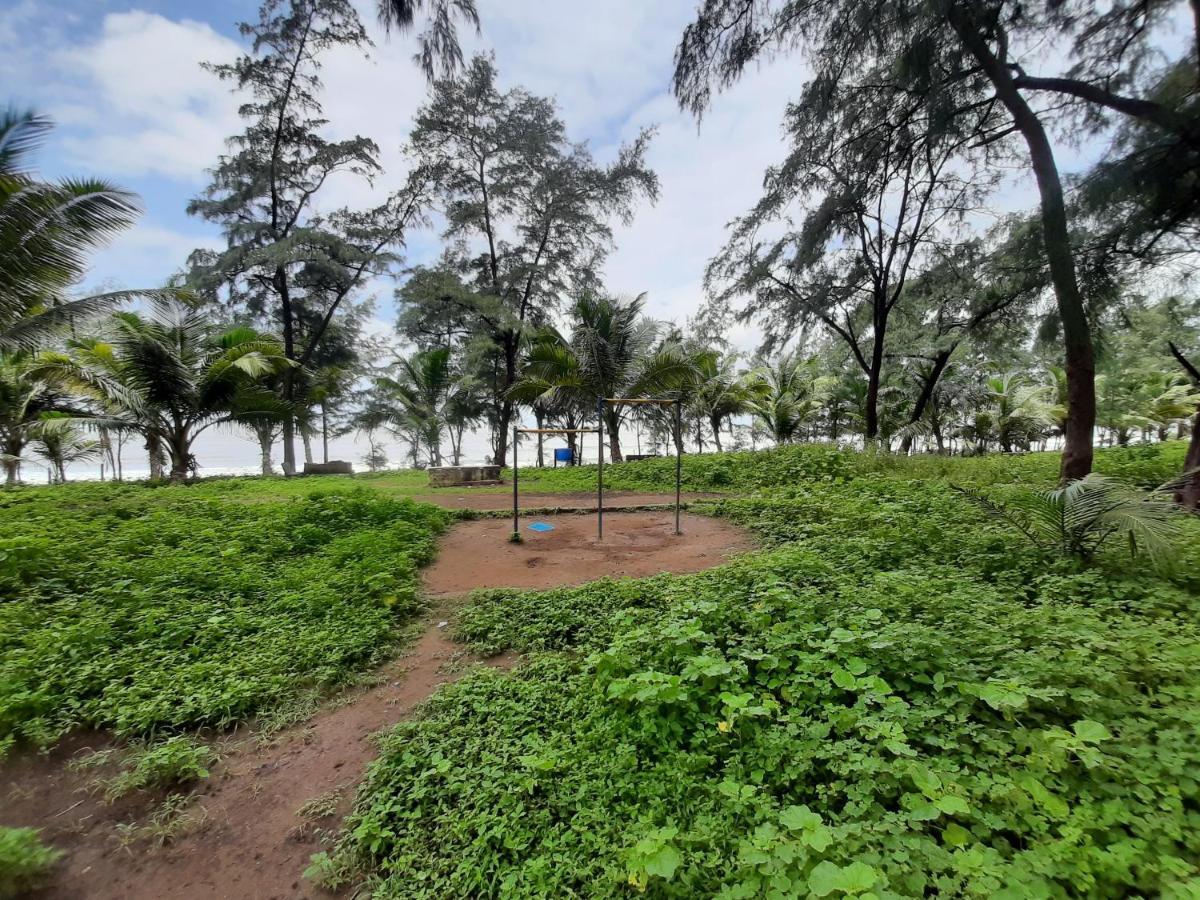 Seawoods Beach Hotel Dahanu Exteriör bild